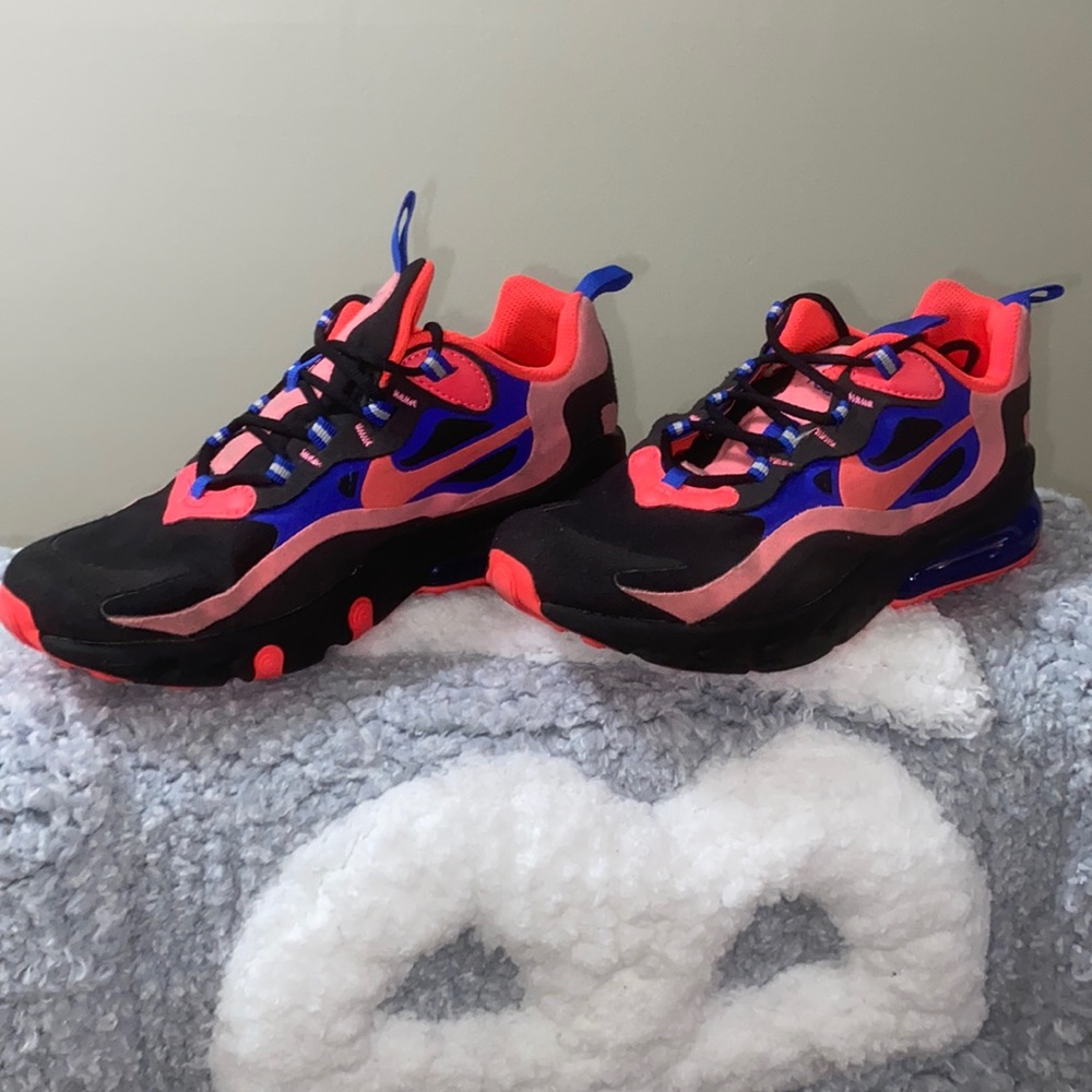 Girls Nike Sneakers